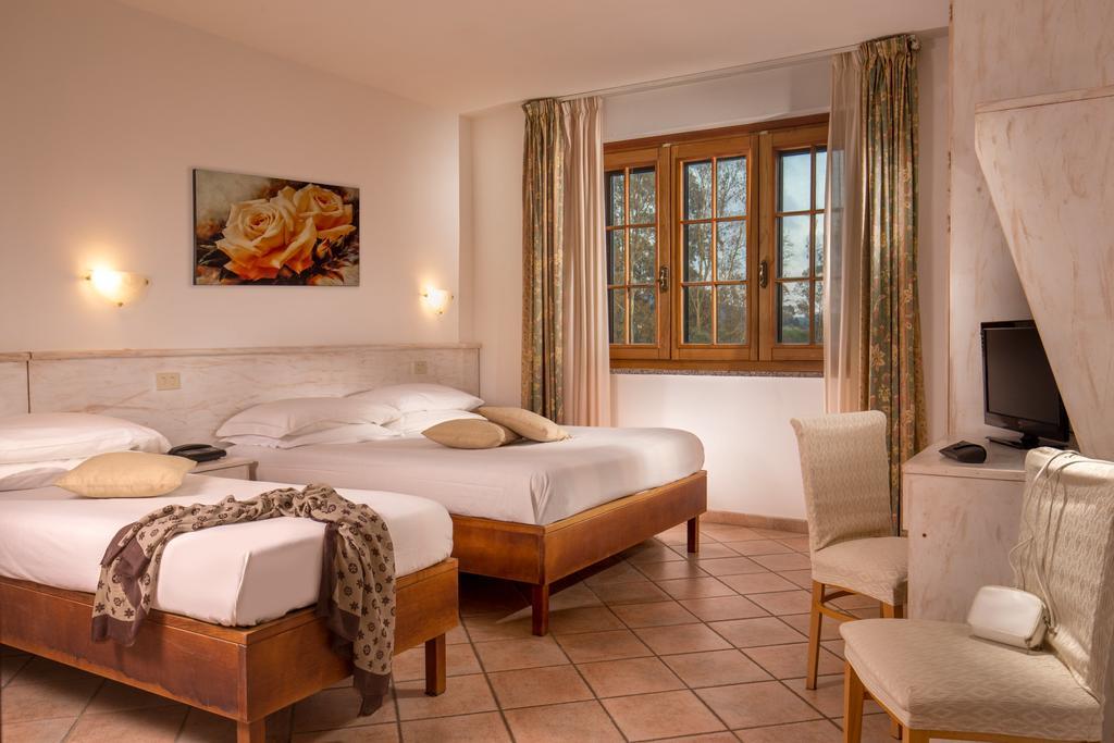 Tris Hotel Orbetello Kültér fotó