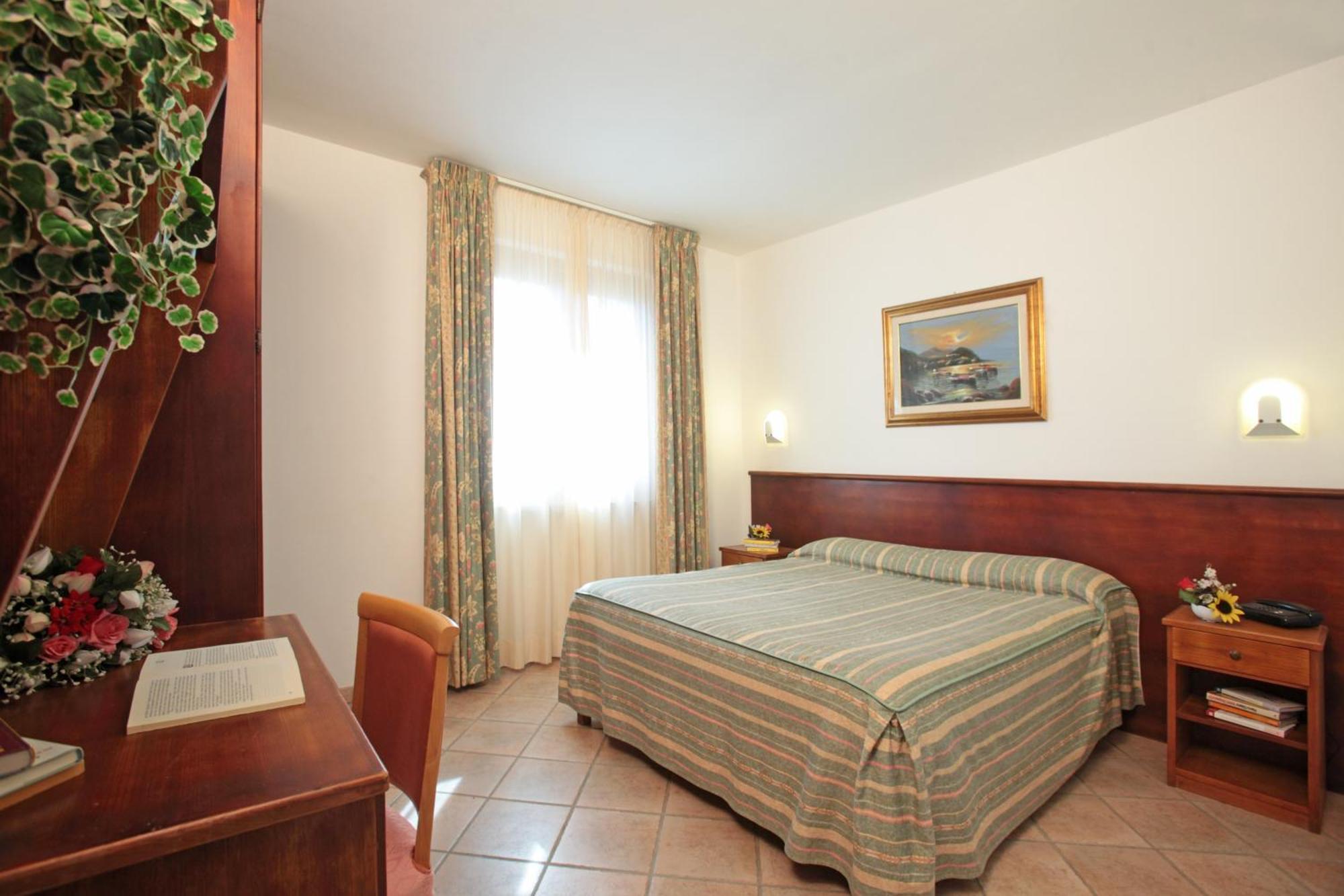 Tris Hotel Orbetello Kültér fotó
